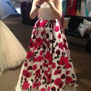 Floral Prom Dress WITH POCKETS